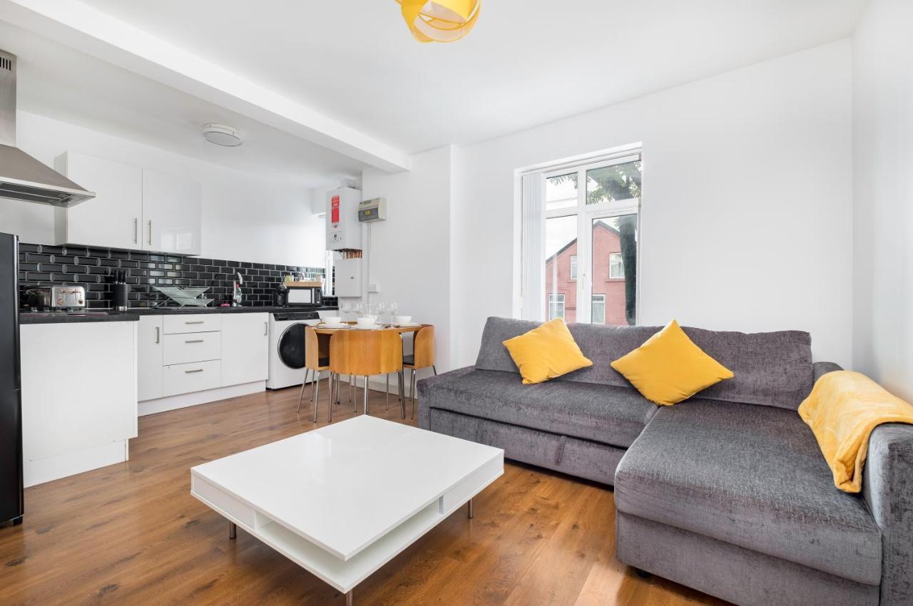 Meersbrook Luxury 2 Bedroom Apartment Шефилд Екстериор снимка