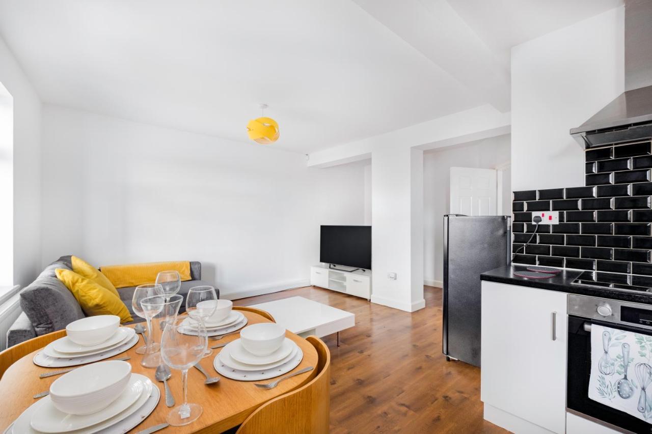 Meersbrook Luxury 2 Bedroom Apartment Шефилд Екстериор снимка